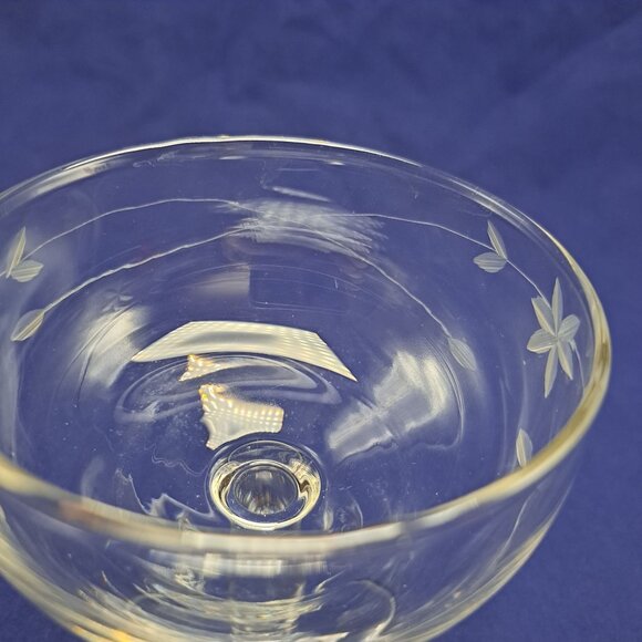 Vintage Etched Glass Javit Starflower Low Sherbet Champagne Coupe - Picture 6 of 9
